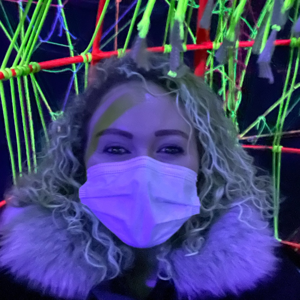 Meet your Posher, Julia